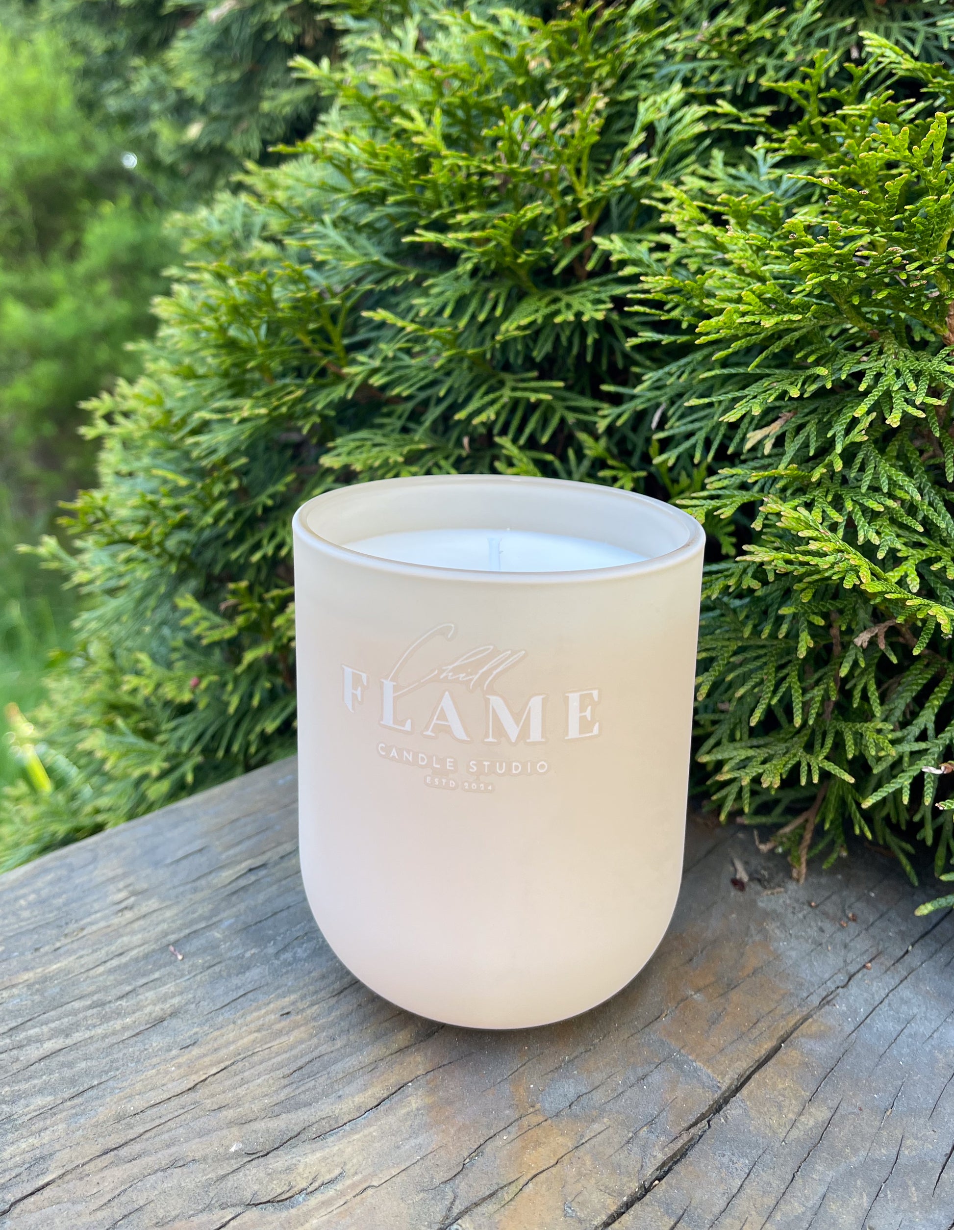 DREAMY ESSENCE | Nude - Chill Flame Candle Studio